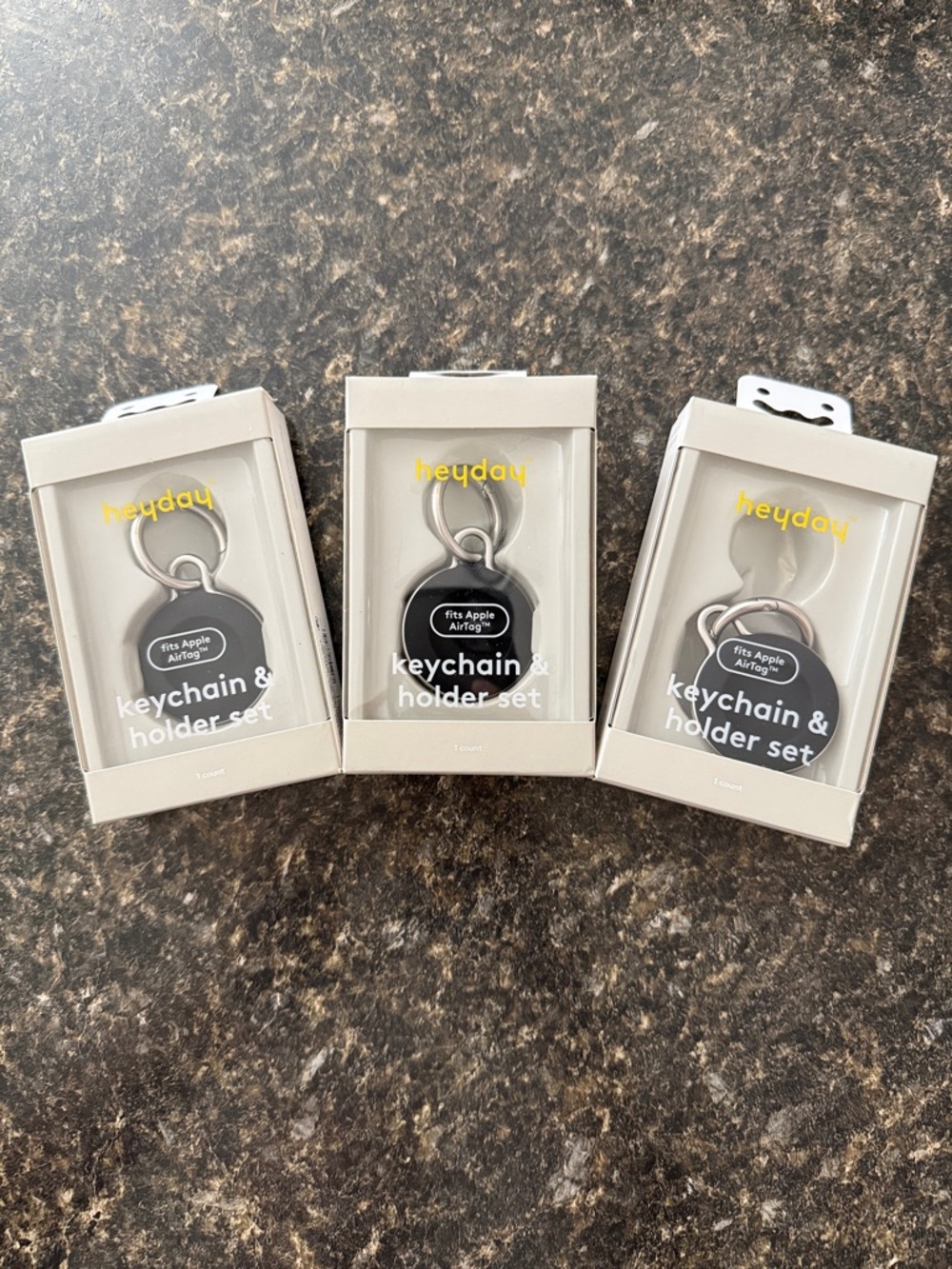 heyday Black Keychain & Holder Set for AirTag - 3 Pack